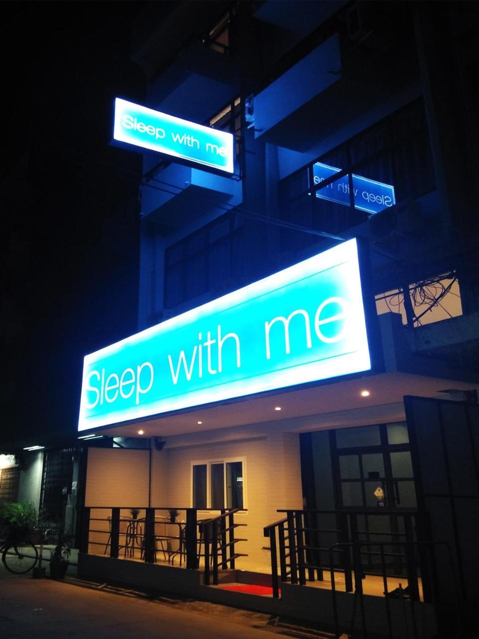 Sleep With Me Bangkok - Bts Phra Khanong Buitenkant foto